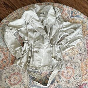 CONVERSE Women's Beige Cargo Style Hooded Jacket!! Size M!!